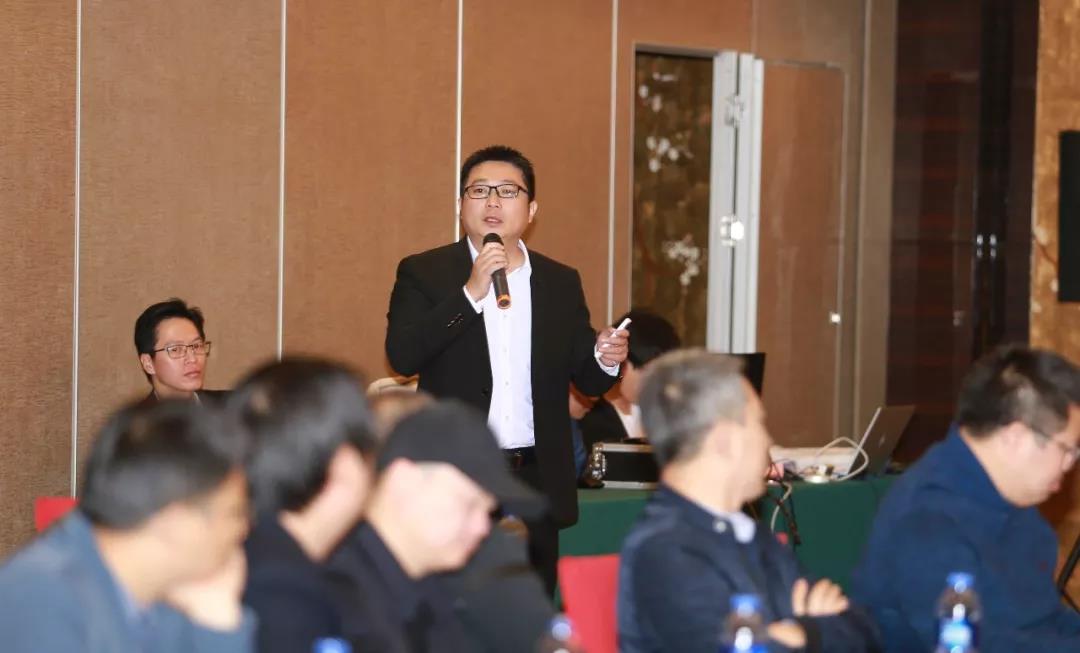 20191219_103047_111 ONE游戏官网-皇马巴塞赞助商